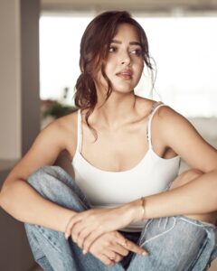Actress Tejasswi Prakash HD Photos and Wallpapers November 2024