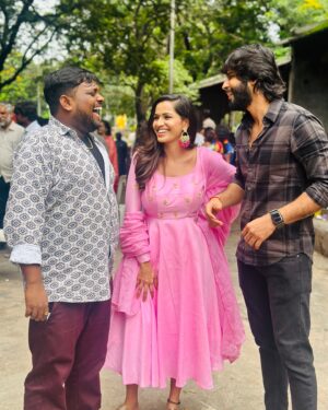 Tejaswini Gowda Instagram - It’s all abt today.!! 
.
Outfit @naa_maguva 
.
#teamplevibes#friendsforever#god#blessed