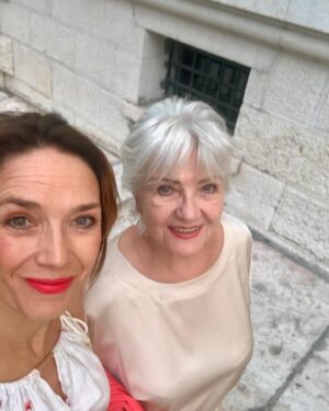 Tereza Kostková Instagram - Dárek pro mámu - krásná Verona, kouzelný Domingo, impozantní aréna…#dekuji #krasnycas #italie #magic #cestovani #darek #terezakostkova