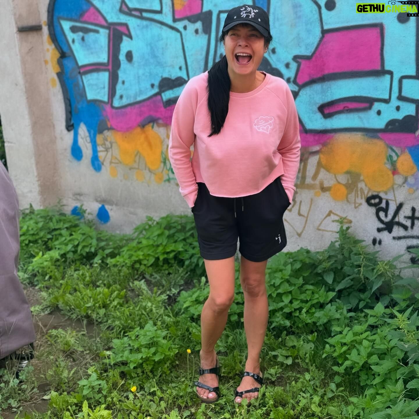 Tereza Ramba - 2.7K Likes - Prší! Už jste si udělali jednorožčí radost? Já to MI LU JU !!!! A nejvíc mi dělá radost mamá all In láska. Láska je!
@laskaje.cz