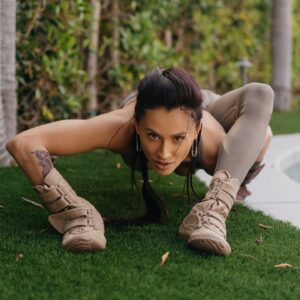 Tetiana Gaidar Instagram - @fugu_shoes 🐯 🙌 THE BEST #shoes out there for #travel #workout #walk & #fight , I live in them basically. Super comfortable, light, durable, great support & stylish 🔥 It’s NOT a paid promo, it’s my HONEST suggestion & review guys. 

Do you have #fugushoes already? 👇 Do you like this style I picked? 

#contortion #split #oversplit 📸 @kate_kondratieva