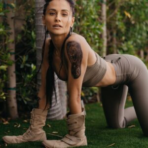 Tetiana Gaidar Instagram - @fugu_shoes 🐯 🙌 THE BEST #shoes out there for #travel #workout #walk & #fight , I live in them basically. Super comfortable, light, durable, great support & stylish 🔥 It’s NOT a paid promo, it’s my HONEST suggestion & review guys. 

Do you have #fugushoes already? 👇 Do you like this style I picked? 

#contortion #split #oversplit 📸 @kate_kondratieva