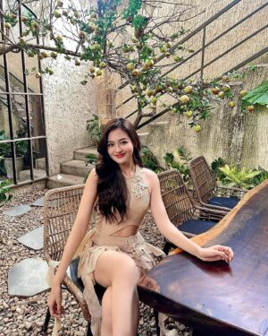 Thùy Anh Instagram - 🌹🌹🌹