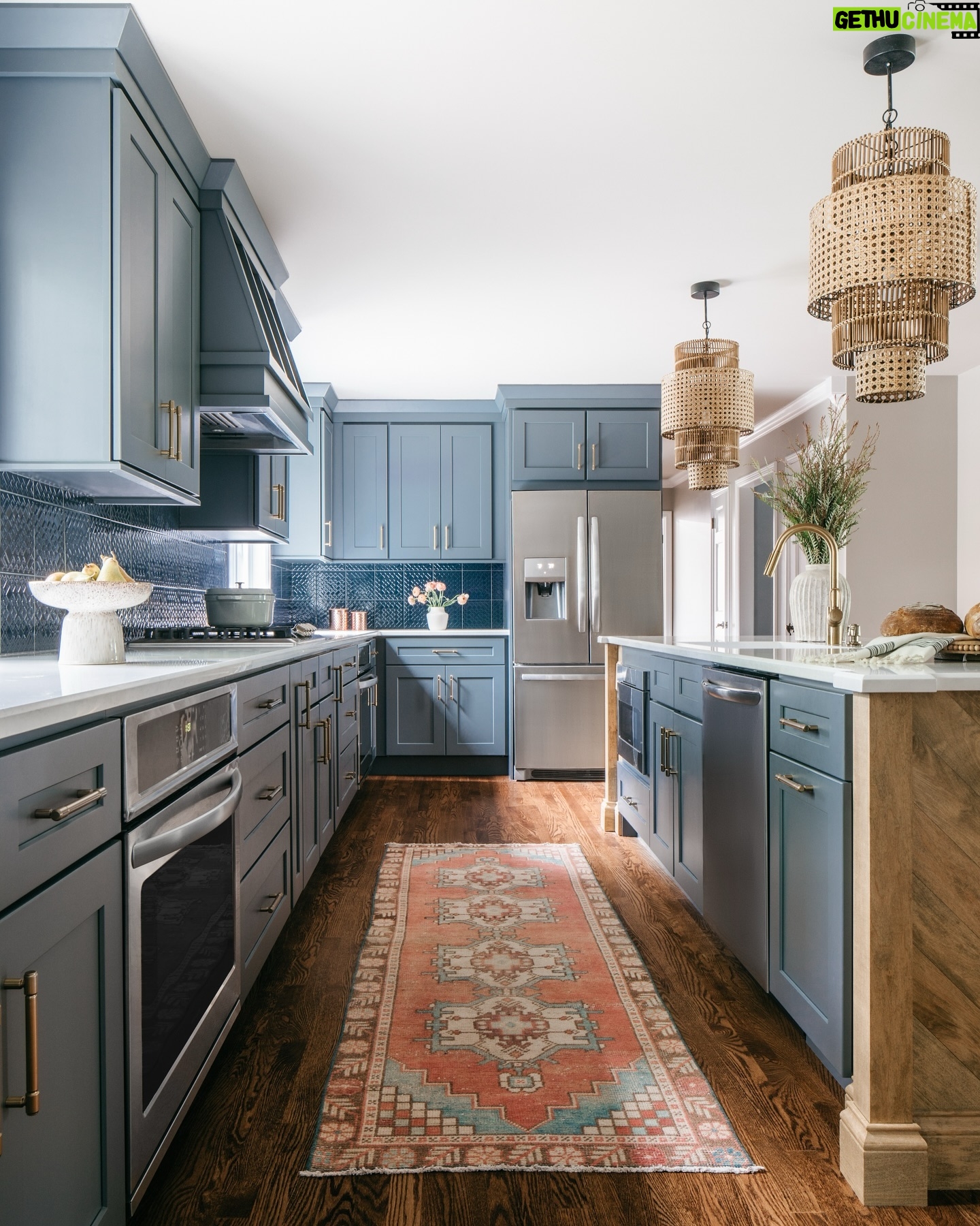 Tiffany Brooks - 731 Likes - New kitchen, who dis? #KitchenUpgrade
Swipe for the before ➡️
#renovation #interiordesign #newkitchen #beforeafter #freshaf