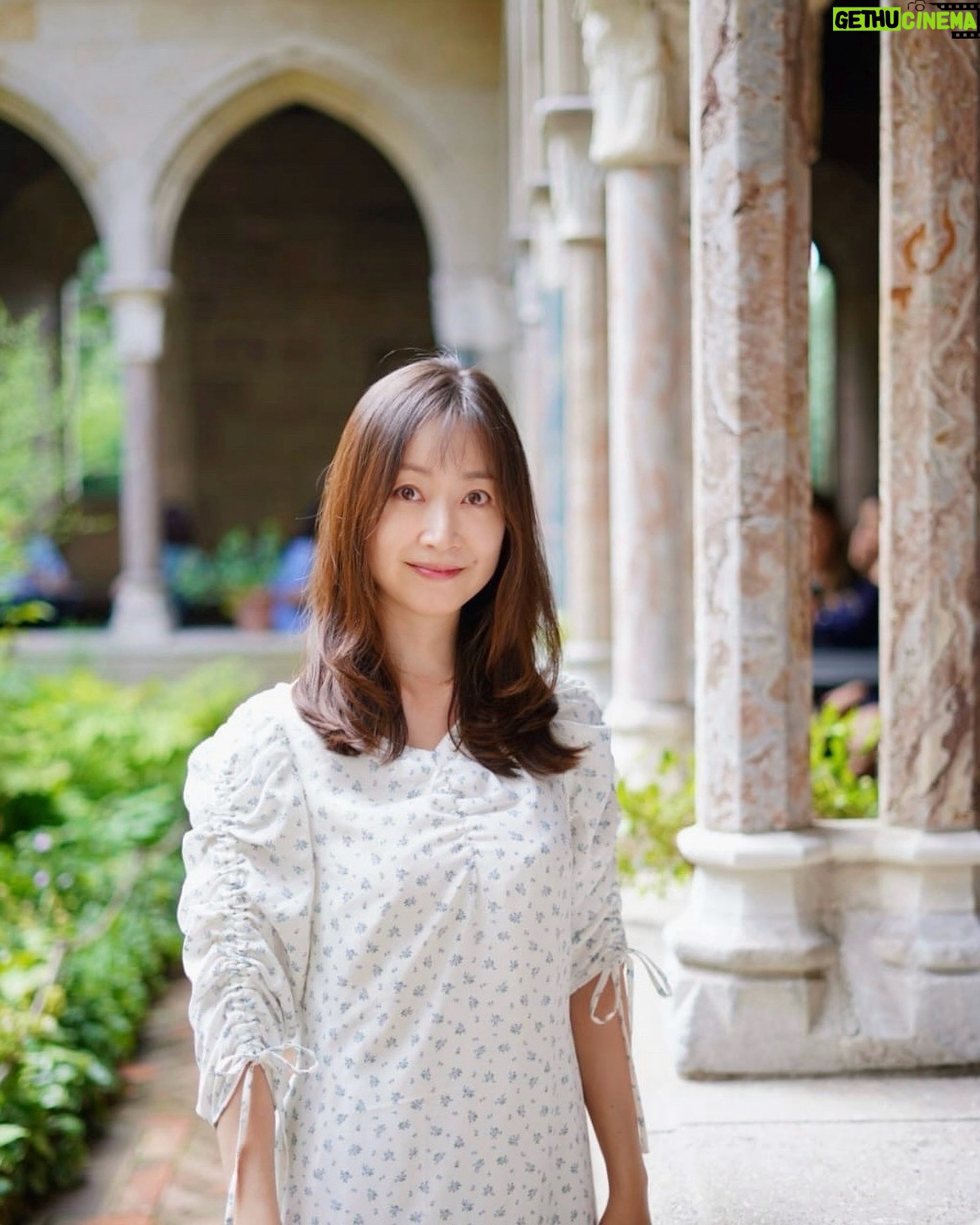 Tomoka Kurokawa - 6.3K Likes - ā”
ć”ććććŖćæć³ē¾č”館ć®å„館ć§ććMet Cloistersć訪ćć¦ćć¾ććšæš³šŖ“
äøäøćØć¼ćććć®ć¢ć¼ćć³ć¬ćÆć·ć§ć³ćäø¦ćć§ćć¦ćē“ ęµćŖć¹ćć³ćć°ć©ć¹ćććć建ē©čŖä½ćé¢Øę ¼ććć£ć¦ē¾č”åć®ä½ć¾ćć§ćāØ
ćć³ćććæć³äøåæéØćććÆå°ćé¢ćć¾ćććććććć®ę¤ē©ć«ēćććŖććåŖé
ćŖć²ćØćØććéćććććććć¹ćććć§ćā£ļø
ē·ć®äøåŗćå²ćåå»ćē“ ęµć§ćććāŗļø
åēćÆćåäŗŗććć¤ć«ć”ć©ć§ę®ć£ć¦ććć¾ććšøāØ Thank youš
š
#é»å·ęŗč±ć®NYēéäø
#ęŗč±inNY
#nyc
#NewYork
#ćć„ć¼ćØć¼ćÆ
#ćć„ć¼ćØć¼ćÆēę“»
#museum
#themetcloisters
#metcloisters