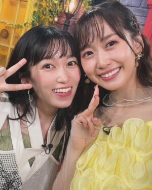 Tomoyo Kurosawa Instagram - 声優と夜あそび🌙

優ちゃんがMC(ｵﾒﾃﾞﾄｳ！)、そしてすみぺさんがお休み(お会いしたかったぁ)ということで、人生初「声優と夜あそび」に遊びに行かせていただきました!
作品関係なく生放送に参加するのがとても久しぶりで、コメントを追いかけながらの生放送に懐かしい気持ちになりました🌱

そして優ちゃんが頼もしかった〜✨
キラキラ眩い優ちゃん、これからもますます輝くんだろうなぁ✨✨
いつだってわたしのセーラームーンです🌙

火曜までは無料で見逃し配信してますのでぜひABEMAからご覧ください✨

#上坂芹澤と夜あそび 
#声優と夜あそび 
#abema 
#abematv 

・・・・・・・・・・・

stylist @sueyoshi_kumiko 
hair make @sasa_maki_sasa 

ワンピース @fumiku_tokyo 
イヤリング　@33amenous 
ツブツブリング @warmth.tokyo 
ハートリング @hakujune_______