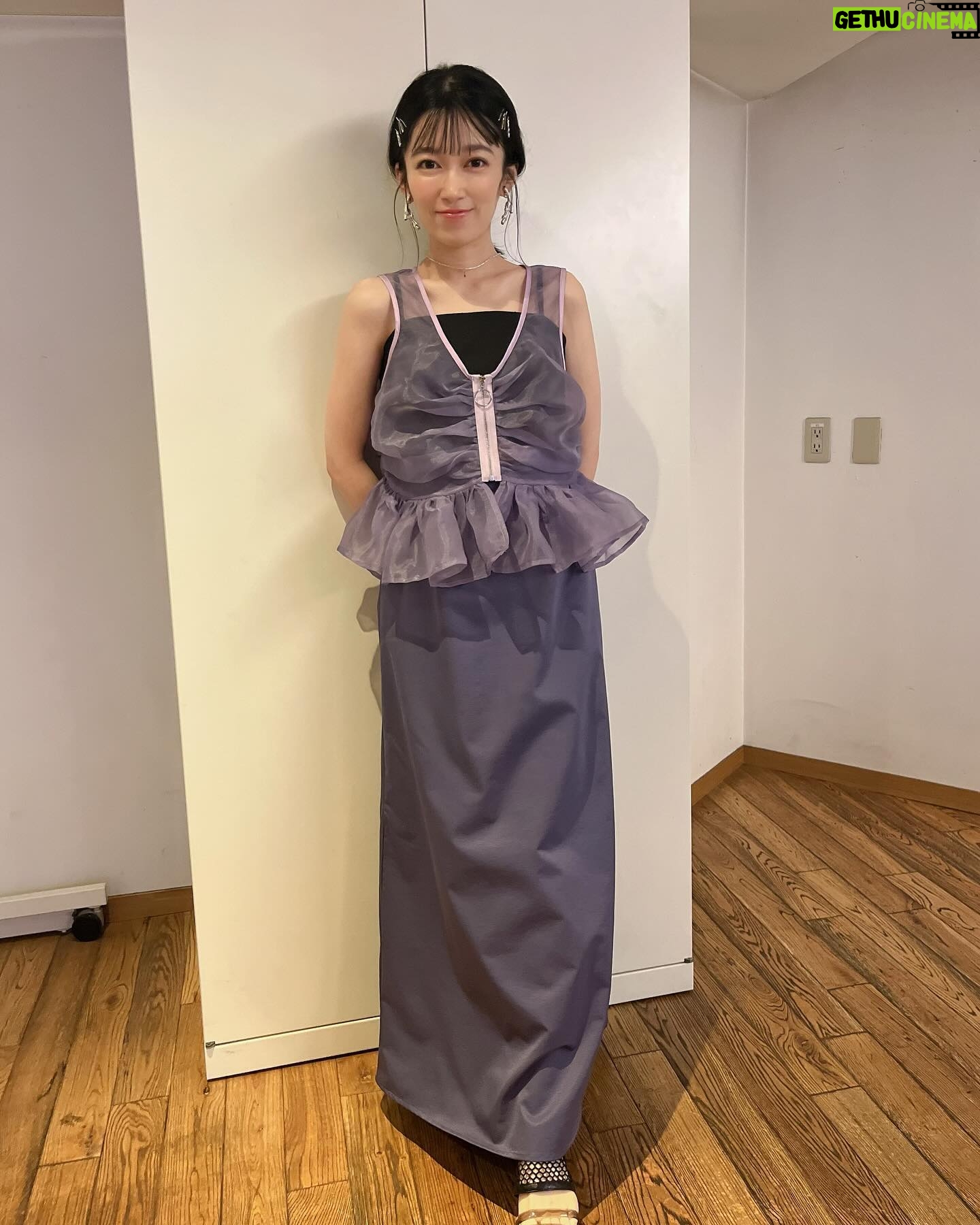Tomoyo Kurosawa - 3.6K Likes - 『劇場版モノノ怪 唐傘』第3回目の舞台挨拶は甲斐田裕子さん、ゆかなさんとご一緒させていただきました☔️
劇場さんの愛が爆発してくださっていて、ロビーがモノノ怪一色!
すごく嬉しかったです。
エレベーターのドアにはアサとカメが並んでいて、こんなこともできるのかと感動してしまいました。すごい…ありがたいです…
何から何までモノノ怪を堪能できる空間ですので、ぜひ何度でも、いろんな映画館で劇場版モノノ怪、お楽しみいただけたら嬉しいです!
#モノノ怪 #劇場版モノノ怪
・・・・・・・・・・・・・・
stylist @sueyoshi_kumiko
hair make @sasa_maki_sasa
ワンピース @marte_vintage
@sahara_japon
イヤリング/ネックレス/ブレス @33amenous
リング @warmth.tokyo
