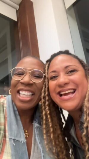 Tracie Thoms Instagram - We're only one month away from the season premiere of #911onABC and all I'm saying is...time better fly by. 🐝