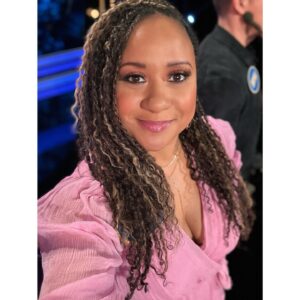 Tracie Thoms Instagram - The wait is over one week from today! See our @911onabc family compete against @jurydutycomedytvshow on @familyfeudabc!! Oh the shenanigans….. Who will win?!?!?! Will our captain @oliverstarkk lead us to victory or defeat!?! Sept 16th! Check us out to find out!