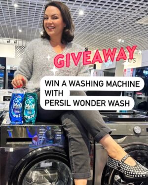 Triona McCarthy Instagram - ✨GIVEAWAY✨
Fast just got better with Wonder Wash! 🚀 
Level up your laundry game with this Hollywood-worthy Samsung washing machine and Persil Wonder Wash goodies! 🌟✨

Effective cleaning in just 15 minutes. 
Plus, an extraordinary fragrance... 
What more could you want!

SIMPLY FOLLOW  @triona.ie and @persiluk and drop a comment TO ENTER TO WIN! 🧺💫

Winner must be from ROI and will be announced on the 9th of September.

Winner will only be contacted by this account.  #LaundryLuxury #FastJustGotBetter #PersilWonderWash AD

#irishgiveaway #irishcompetition #competition #giveawayireland #competitionireland #winawashingmachine
