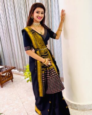 Trupti Mirambika Instagram - 🖤🤍💝
#instagood #instagram #creator #love #trending #masty #happiness #nuakhai #juhar #sambalpuri #day #❤️❤️