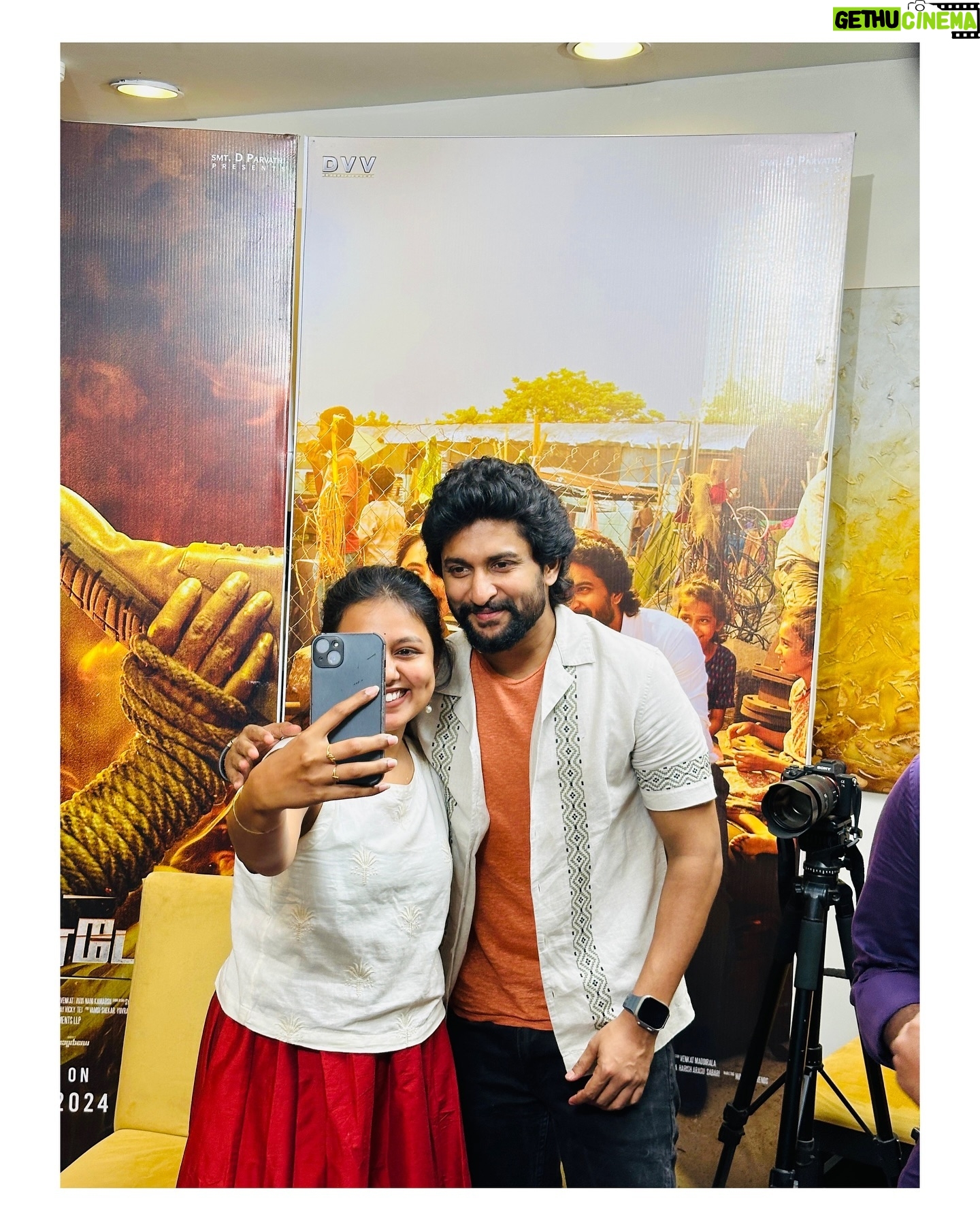 VJ Tara - 5.2K Likes - This all happened meeting natural star @nameisnani 😅😋
.
.
#fangirl #happyme #workmode #positivevibes