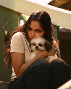 Vaishali Raj Most Liked Photos and Posts