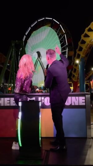 Vanna White Instagram - Santa Monica Pier’s got that Wheel of Fortune glow🤩

Ryan & Vanna lit up the iconic Santa Monica Pier Ferris Wheel tonight in celebration of the new season, premiering Sept. 9!