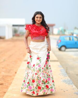 Varshini Suresh Instagram - 🦋

#explore #viral #varshinisuresh #trending #love #newpost #explorepage #outdoor #photography #fashion #happy #vijaytv #neenaankaadhal #instagood #instalike #instagram