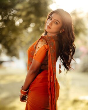 Varshini Suresh Instagram - 🧡

Outfit: @shethala_the_custom_clothier 
Cam & edits: @selva_sk_dop 
MUA: @artistrybymadhumitha 
Hairdo: @br_makeupartistry 

#newpost #explore #explorepage #fyp #viral #trending #trendingnow #trendingsongs #manasilaayo #rajinikanth #manjuwarrier #dance #photography #outdoor #outdoorphotography #outfitoftheday #orange #saree #traditional #outfit #ootd #fashion #varshinisuresh #neenaankaadhal #vijaytv #neenaankadhal #tamil