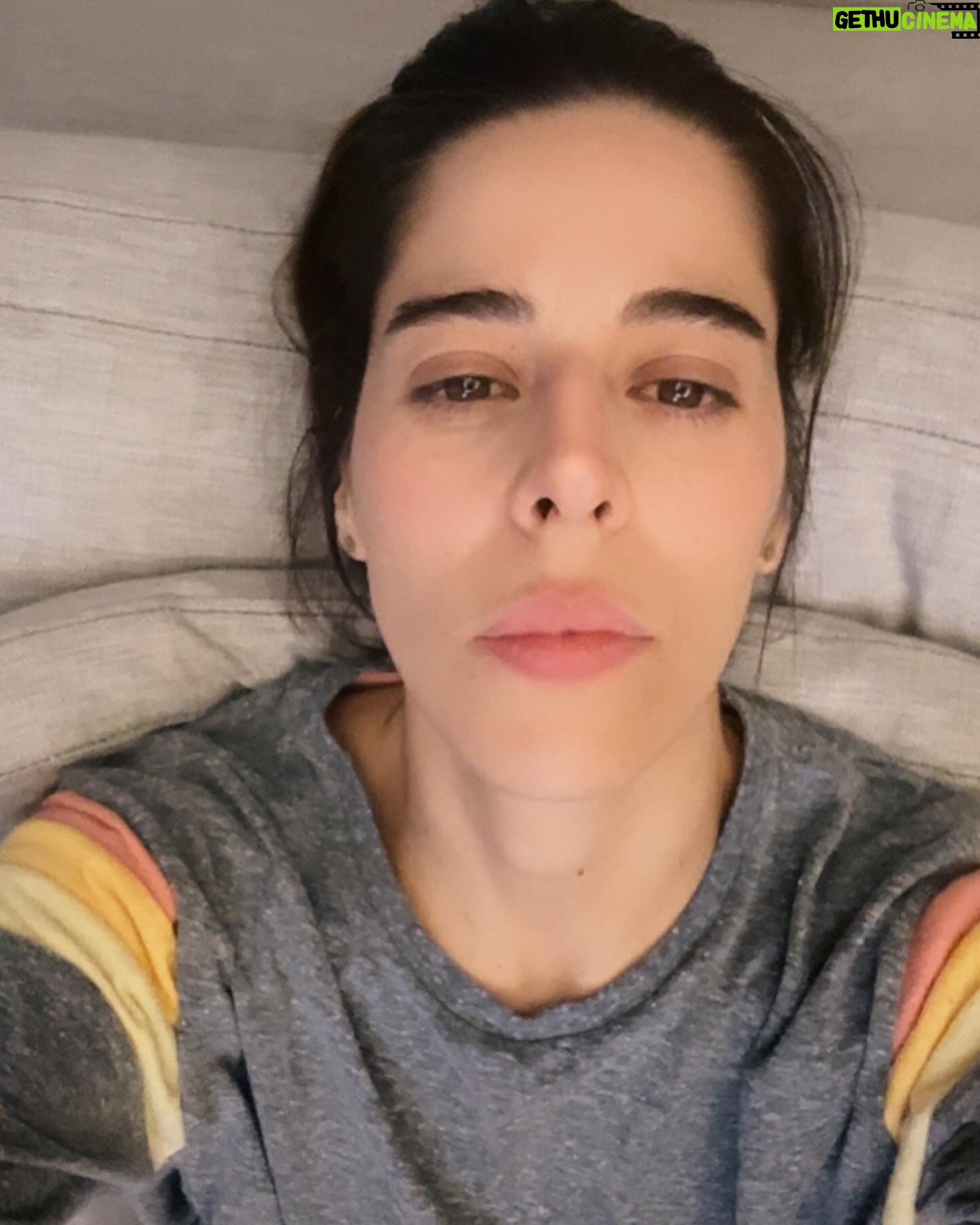 Verónica Bravo - 12K Likes - Este mes cumplí 35. Déjenme en paz.