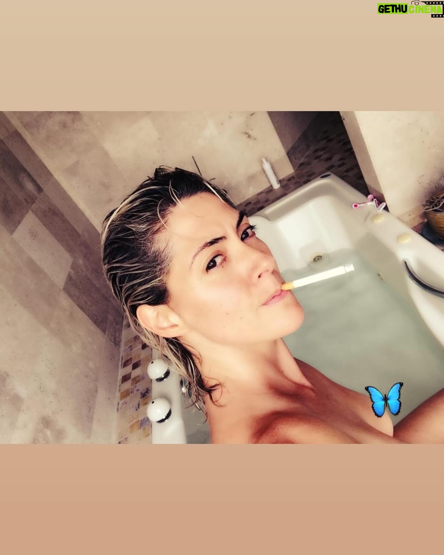 Verónica Jaspeado - 16.7K Likes - 🦋