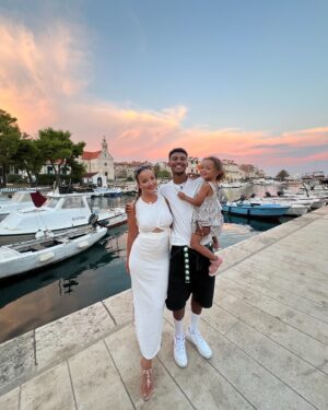 Veronika Nízlová Instagram - Uz sme potrebovali oddych a konecne sa podarilo🤍🙏🏻 @hvar.sport.resort