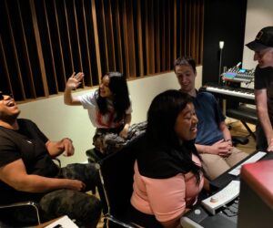 Victoria Azevedo Instagram - They call us the studio rats 🐀 🤘🏻