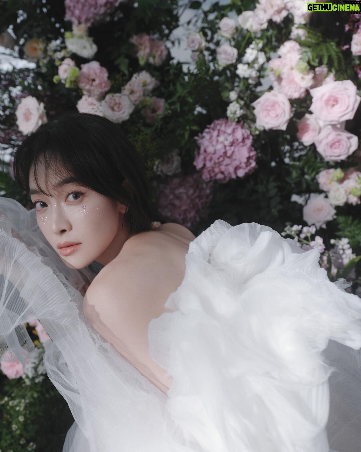 Victoria Song - 159K Likes - 15周年~快乐🎉f(x)
해피 15주년~