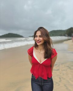 Actress Vidhi Pandya HD Photos and Wallpapers September 2024