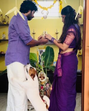Vijayalakshmi Instagram - I chose purple for her. 
But No, I din plan on a purple party 😂. 
I Cudnt find the yellow saree I had in mind.
I just grabbed watveve I could and wore this. Hubby, like a good boy, got ready and showed up on time. Pooja done. 
When i was checking my phone for pics to upload, i realised all of us are in purple. Yaaaaay. They say, coincidences are hints from the Universe 🫶
Now, you my beautiful people live big. 
Love bigger. 
Happy Varalakahmi Vradham #we3 #vibed #together 🥰
#LIVING #celeberatingLIFE #higherself #highervibrations