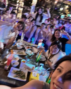 Vincy Chan Instagram - Such a random trip 所以post d random嘅相😬
出trip真係一個好好嘅機會去互相認識
雖然Funia成日口不對心，但係總括嚟講成個trip係好熱血（傾偈傾到凌晨五點之後仲有兩個傾通宵😂）同埋好歡樂嘅✌🏻

Pic 1 : 自行配對白
Pic 4: 雖然我都好興奮，但係要學習1秒變臉
Pic 5: twins （越嚟越似樣）互相傷害中
Pic 6: Green Apple tea ?
Pic 9: 太興奮，盡咗力