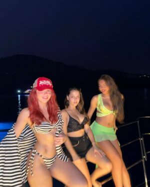 Virgínia Wanderley Instagram - Angra é sempre uma experiência