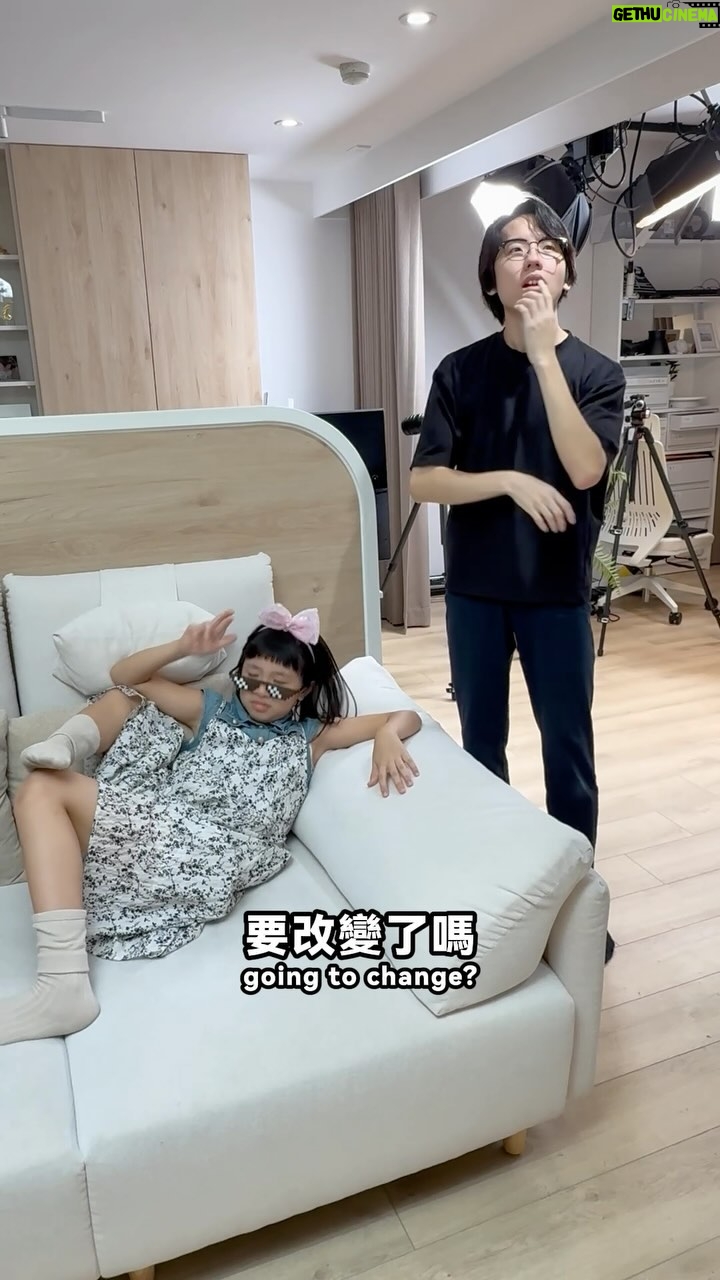 Windie Chang - 3.9K Likes - 難得休假卻被迫當保母帶超失控小孩
#Yahoo奇摩拍賣
#什麼都有什麼都賣我一直都在
#拍賣挖挖WOW