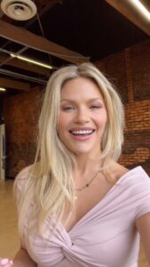 Actress Witney Carson HD Photos and Wallpapers December 2024