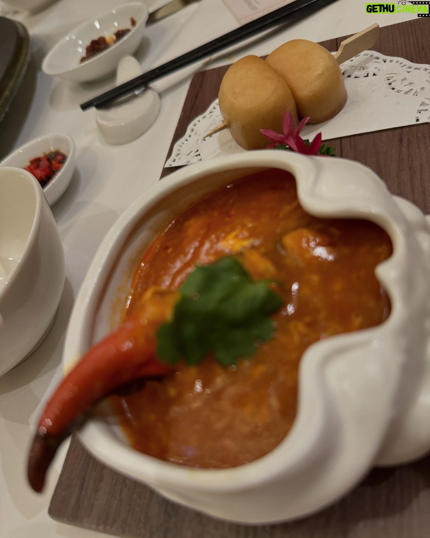 Xiang Yun - 1.3K Likes - 吃吃喝喝,放个小假。
#staycation
Special thanks to @parkregisbyprincesingapore @tunglokgroup