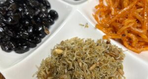 Yang Hee-eun Instagram - 엄마 안계신 추석.
친정식구들 다 모여서
맛나게 먹고 잔뜩 싸서
들려 보냈다.
#양희은 #양희경