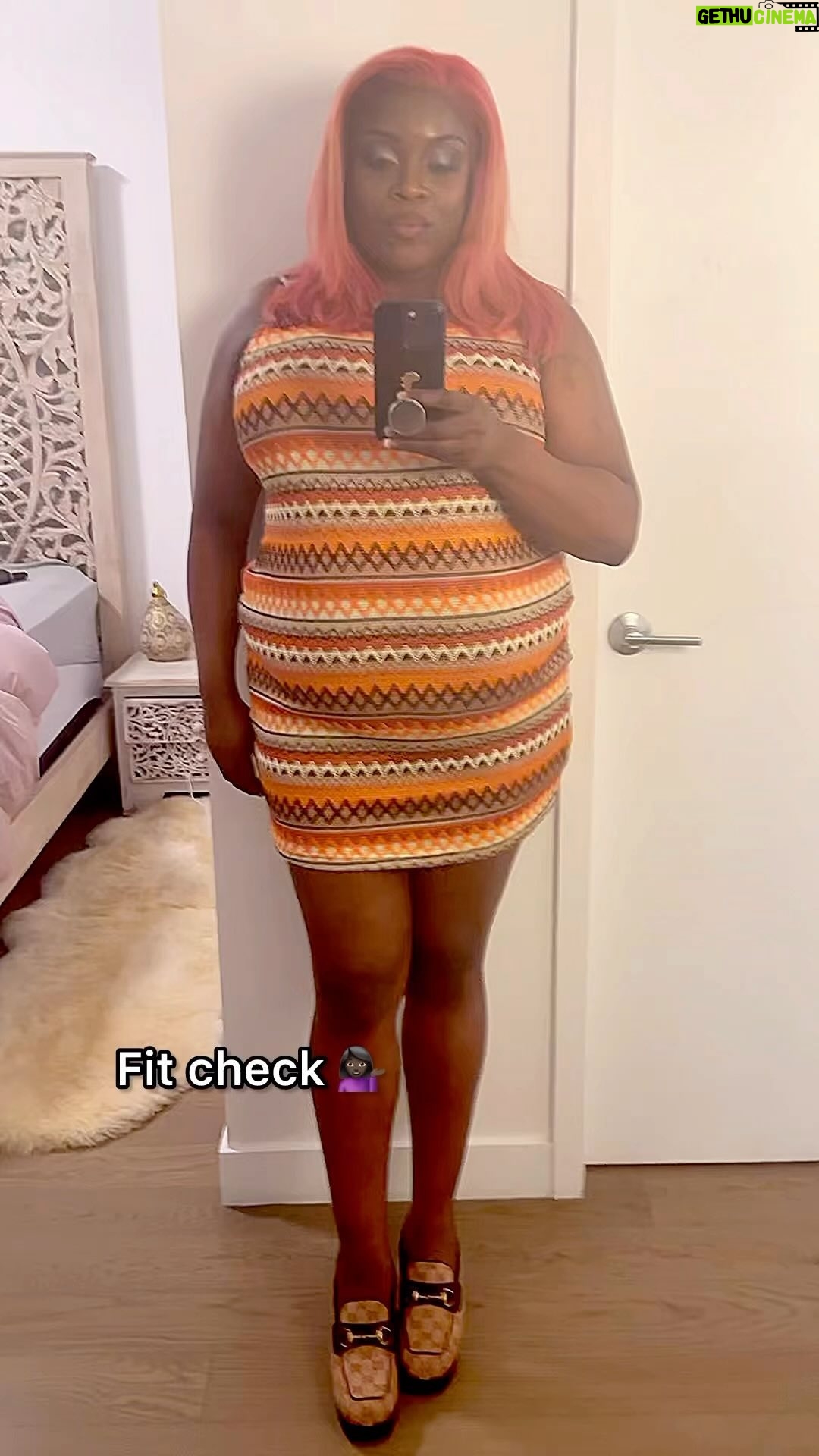 Yola - 1.1K Likes - A moment for the shoes 😍 #fitcheck
