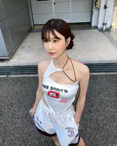 Actress Yu Na HD Photos and Wallpapers October 2024