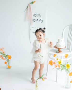 Yūmi Shida Instagram - いっぱいの愛情で大きくなってね😙💕

📷 @ties.photography 
#2歳 #2歳誕生日 #2歳女の子 #バースデーフォト
