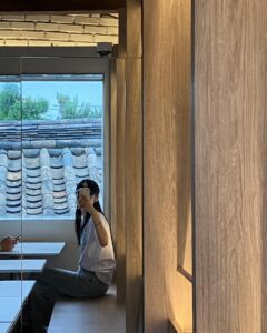 Actress Yuna Kim HD Instagram Photos and Wallpapers September 2024