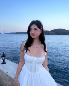 Actress Zeynep At?lgan HD Photos and Wallpapers October 2024