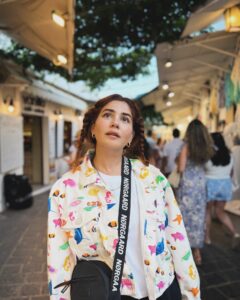 Actress Zeynep Çamcı HD Instagram Photos and Wallpapers September 2024