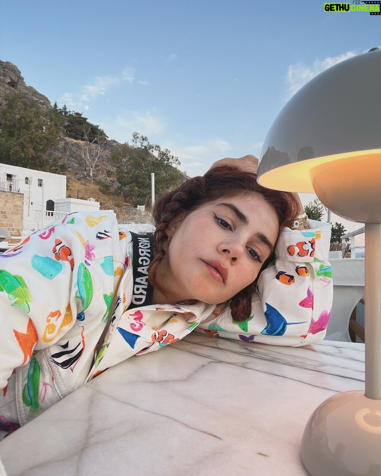 Zeynep Çamcı - 11K Likes - 🍋🟩🏺🍇🤍