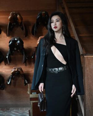 Zhu Zhu Instagram - I heard not many people can survive the lens of Getty images, how did I do 😜 @ralphlauren fashion show #newyorkfashionweek