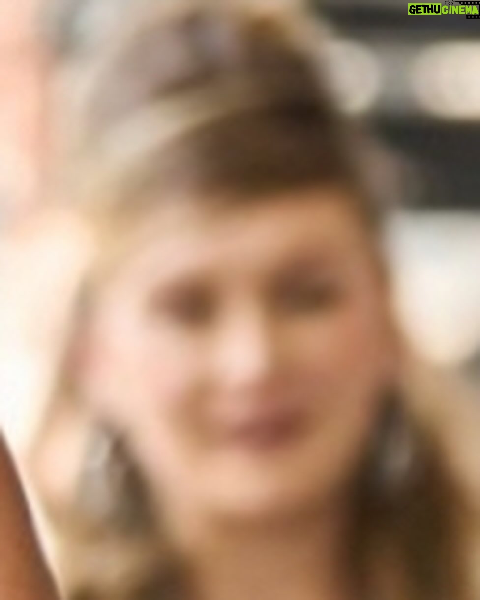 Ziwe Fumudoh - 3 Likes - you’d be an iconic guest @theannadelvey………