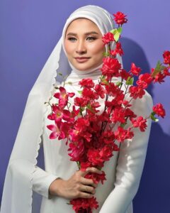 Actress Zulin Aziz HD Photos and Wallpapers December 2024