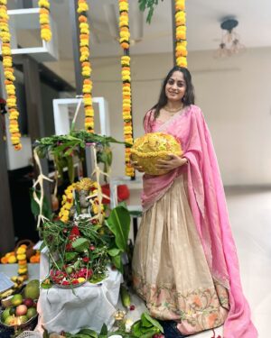 sree priya Instagram - Swipe left to see the cuteness 🤪😍

Happy festival ✨ 

Outfit : @aarushireddylabel