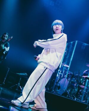 yama Instagram - #軌道共鳴2024 9/22
Zepp Nagoya

imaseさんの自然体な立ち姿に感化され
肩の力を抜いて歌えました。
相手から受け取るバトンによって
自身が変化するのが楽しい
最高の夜でした
ありがとうございました！

#yama
