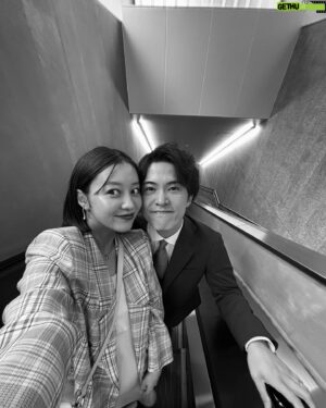 Mai Hagiwara Instagram - ちょっと前の私達🫂

友達の結婚式に参列して久しぶりに
おめかしした日❕

@mydish_yuki 🫶