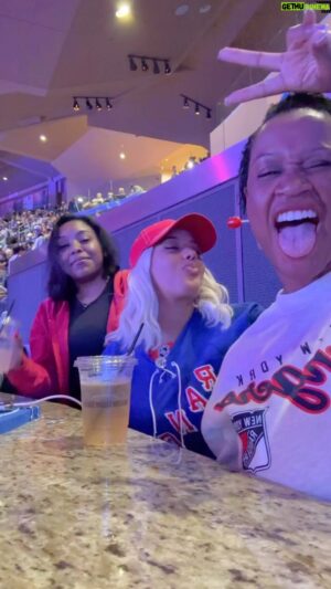 Vanity Instagram - Life is grand @nyrangers