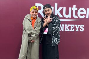 Abao Instagram - 謝謝火球祭太好玩了 @fireball_fest 🔥🔥
初次體驗出動13人舞動合唱團希望大家喜歡
有緣下次見面🫶🏽❤️🙏🔥🔥🔥🔥🔥🔥

【ABAO x 那屋瓦少女隊 x N2 】火球祭

那屋瓦少女隊：
Kivi ｜Makav真愛 ｜Dremedreman曾妮 

MC｜R.fu  @r.fu_cer 
鍵盤手｜Musa明馬丁  @musa_keys 
DJ ｜Sonia @sonia_calico 
開場編曲｜Sonia @sonia_calico 
造型｜Joey Lin  @chihchianglin 
化妝｜風繡絨（ABAO） @wind.feng 
攝影｜Navi @navimatulaian 
FOH｜劉詩偉 @treemen68 
助理｜ 謝翱 @ao__hsieh 

嘉賓N2 ｜
HengJones大亨 @hengjoneshunnid 
鬧張派 @nowchangpai  @cugagang.r 
Mulupas佳穎 @mulupas.lit 
Naau @naaueucna 
Ponay @ponayfancover 

#火球祭 #Fireballfest