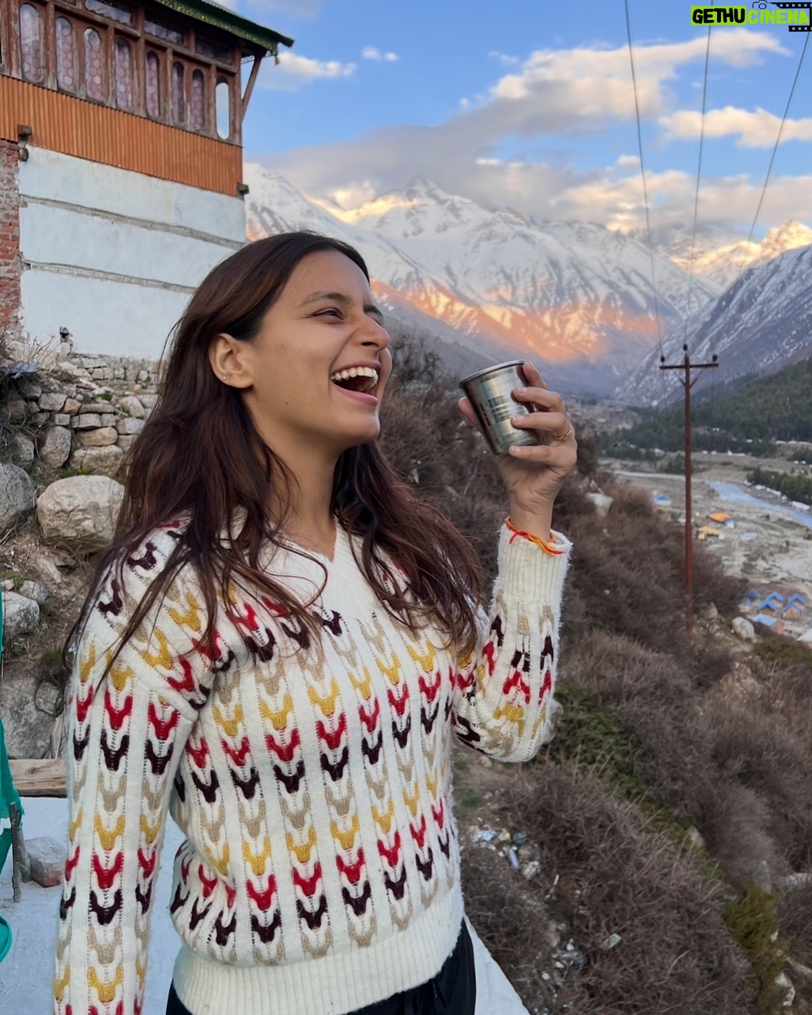 Aditi Singh Khatri - 4K Likes - Pahado ke yaad main 🥹❤️
