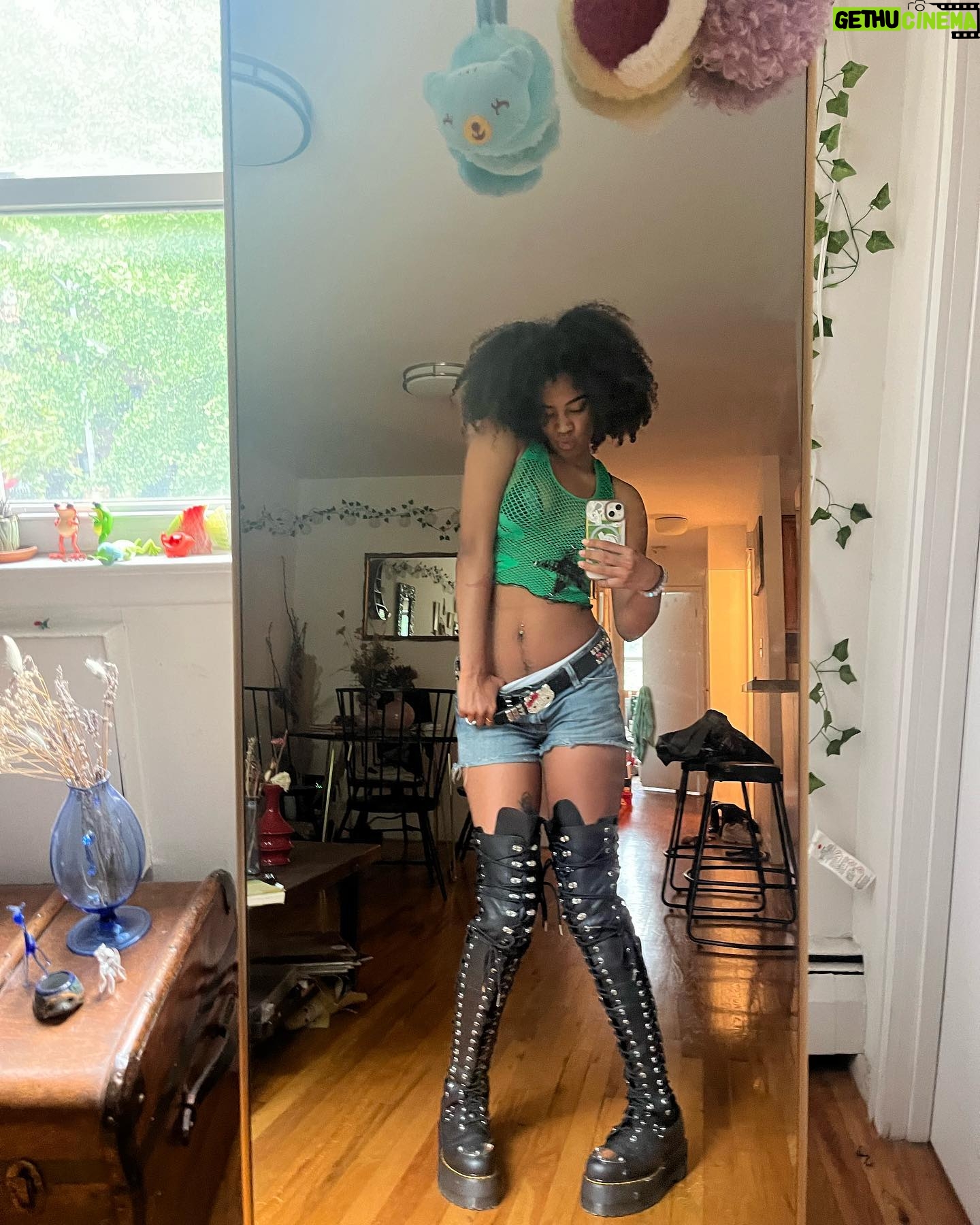 Ajani Russell - 3.6K Likes - New boot goofin š«šø